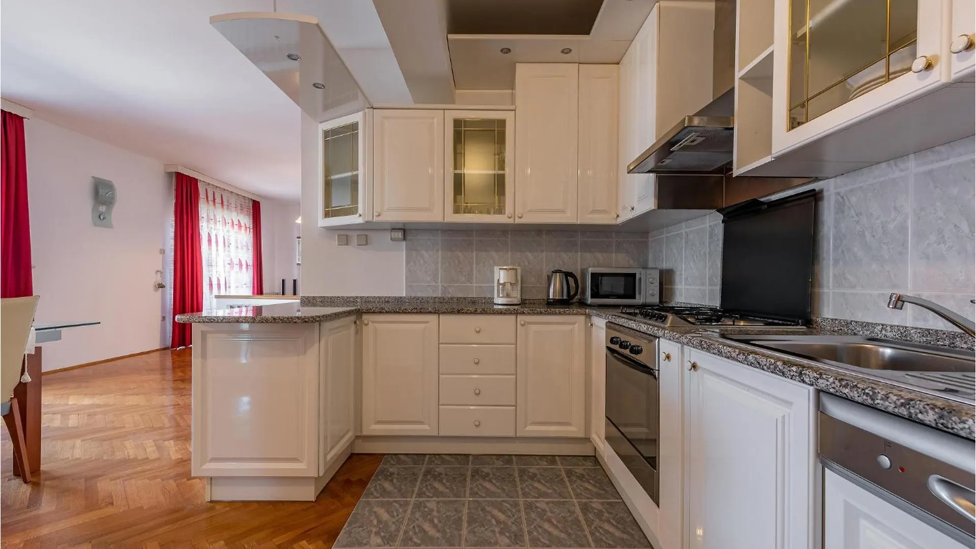 2 Bedroom Beautiful Apartment In 자다르 크로아티아
